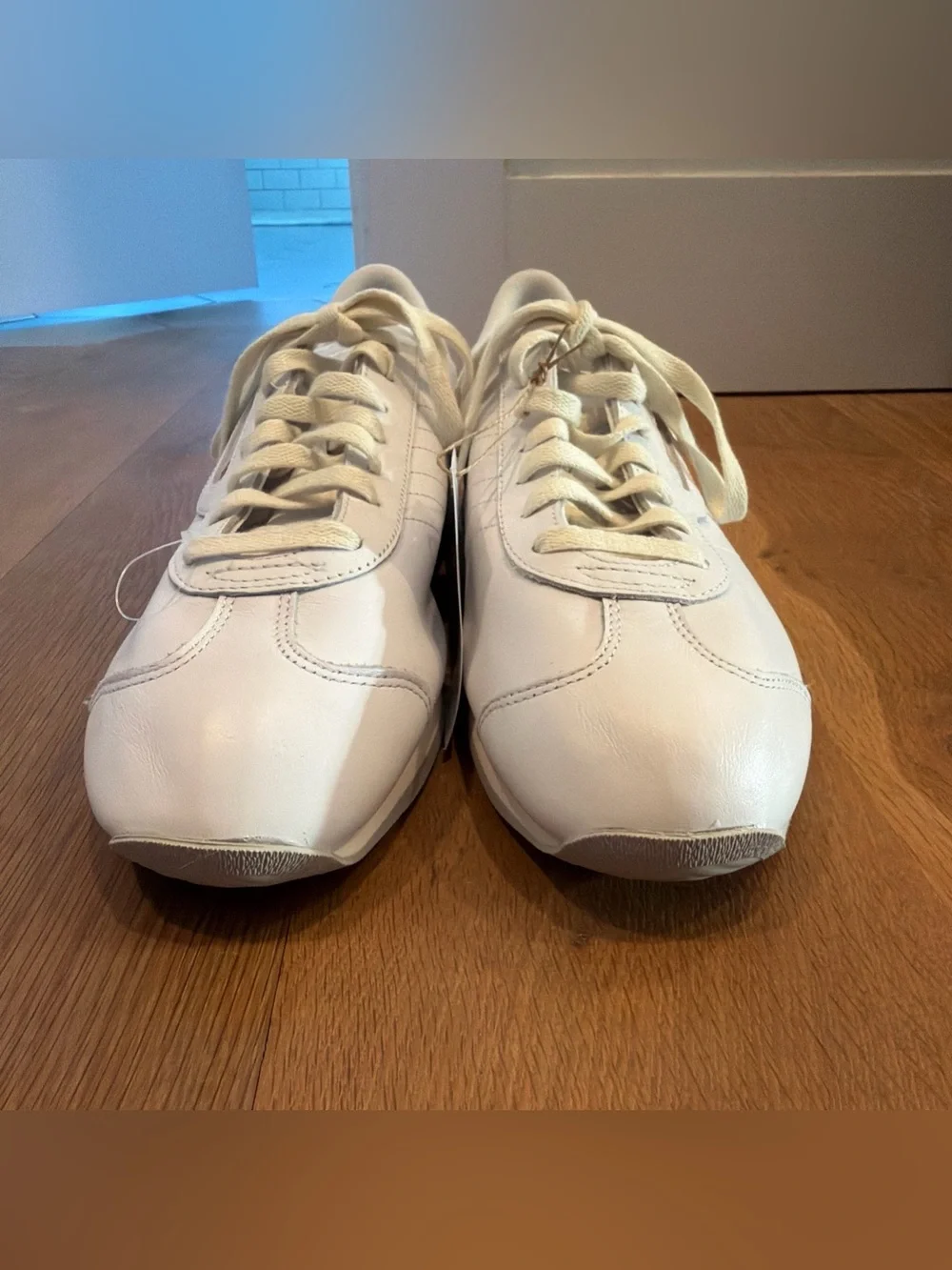 adidas Men’s Country Soft White Leather Sneakers lace up size 12. NWT $110
